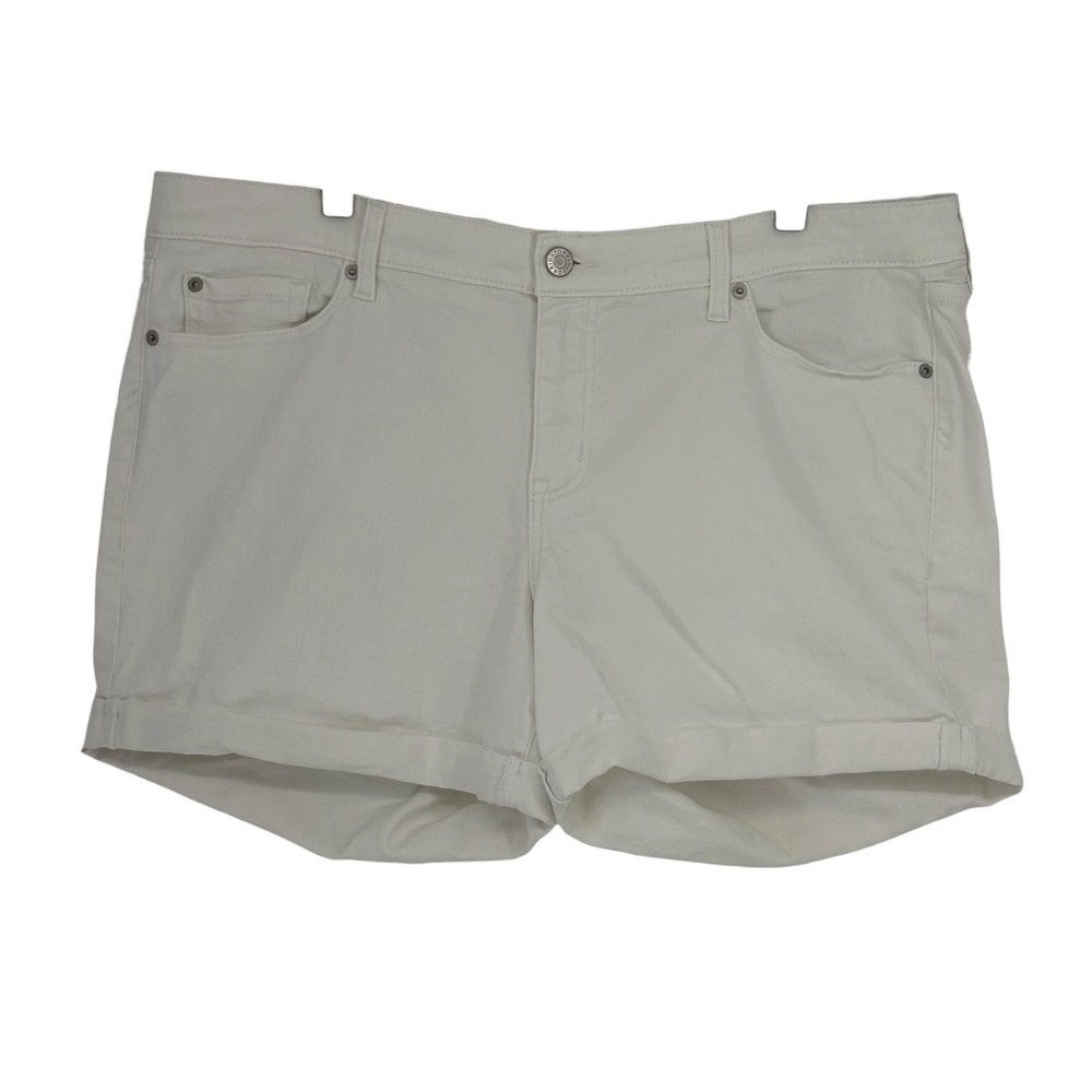 Torid Perfect 5 Short White Vintage Stretch Cuffed Denim 20